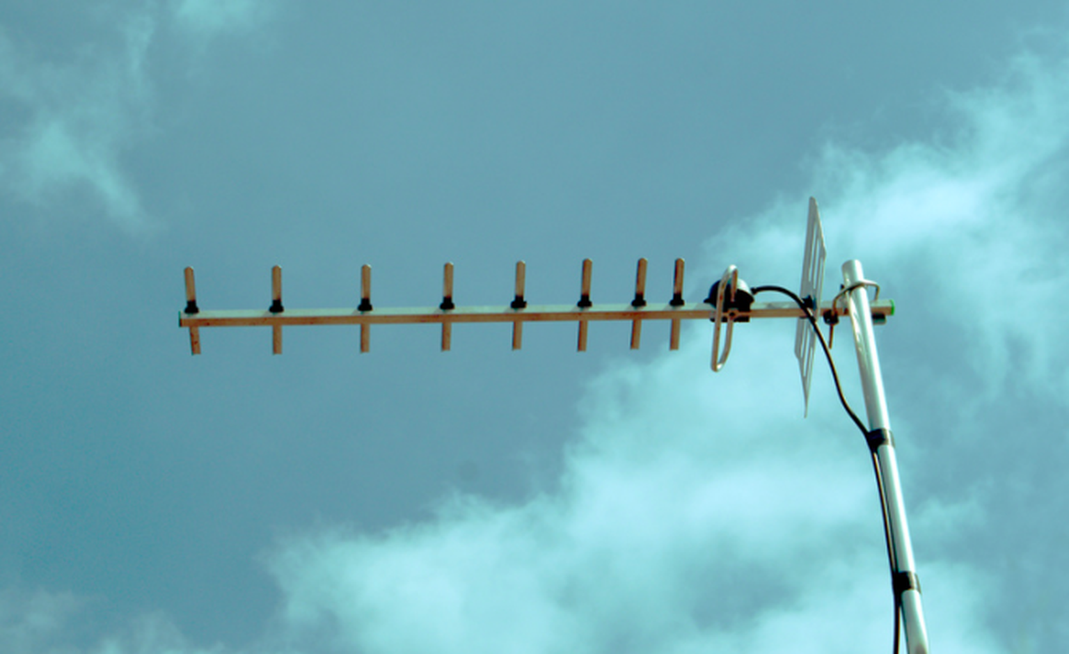 Ofcom wants us to have faster 4G - but you might need a new Freeview aerial