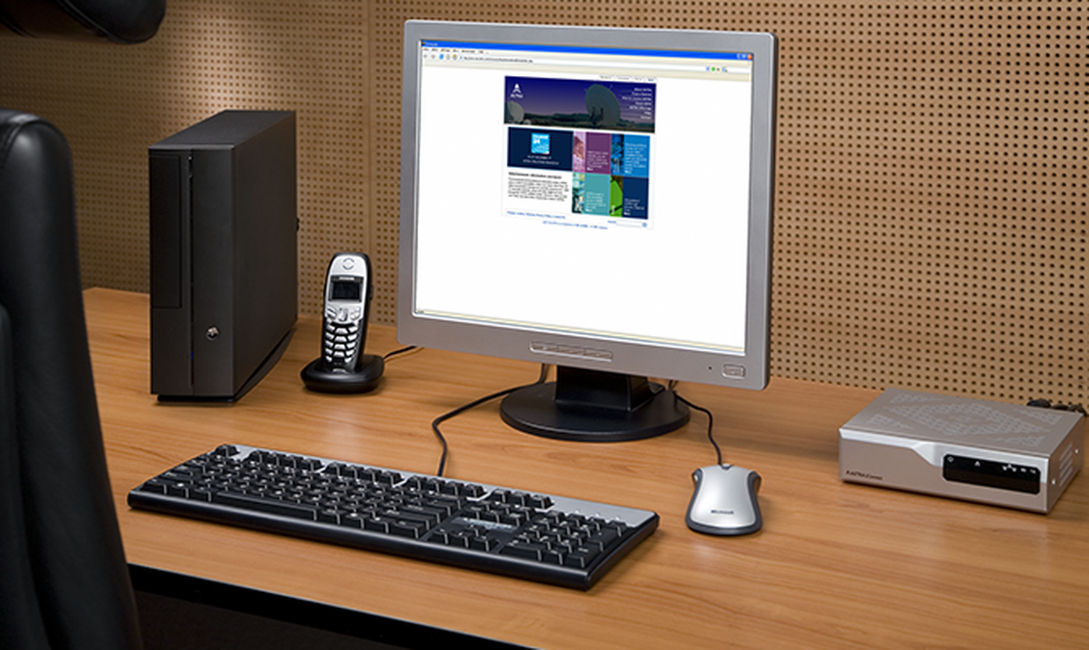 Slow rural internet speeds drive journalist to satellite broadband