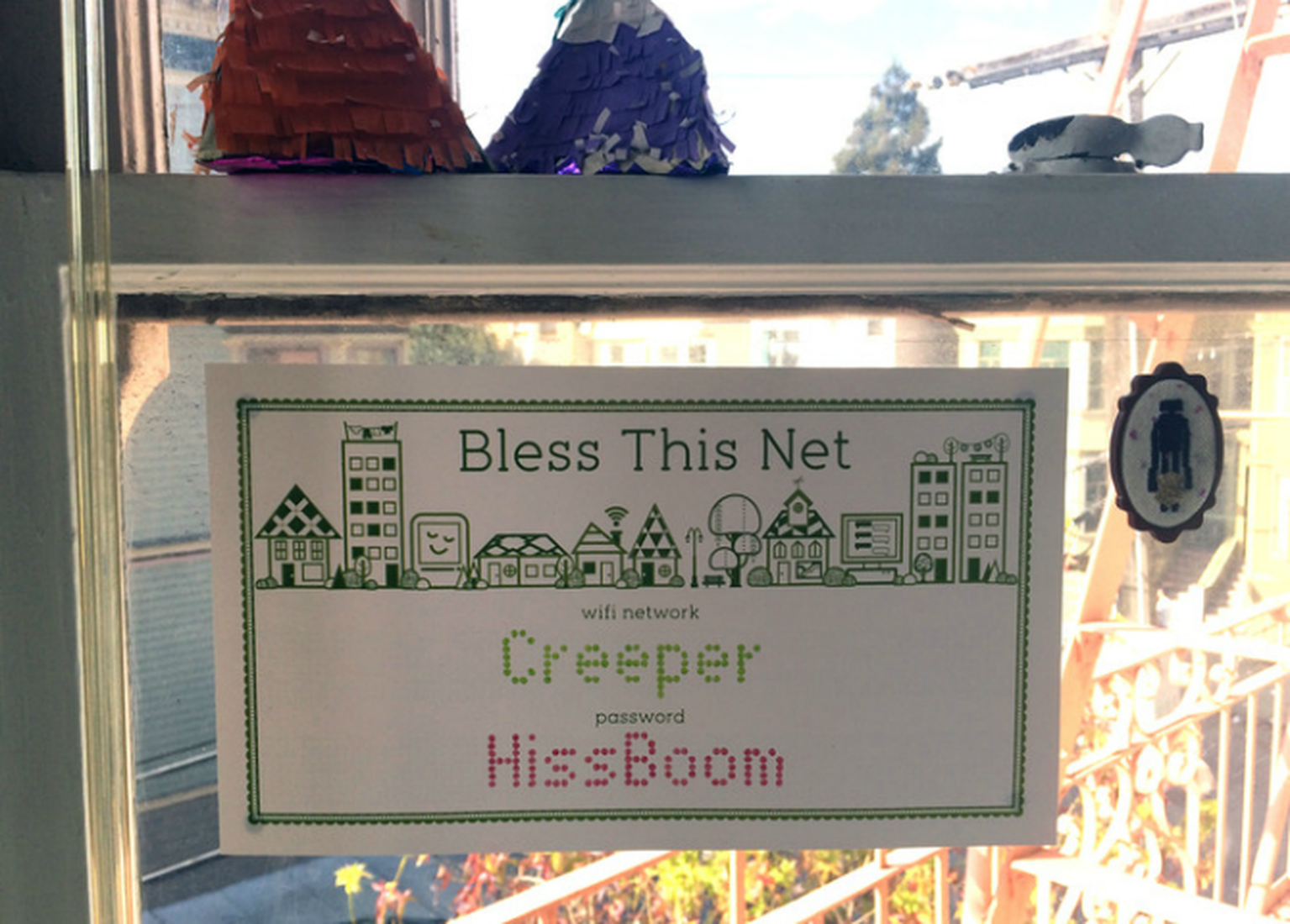 Kickstarter hipsters expose WiFi credentials with this stupid product