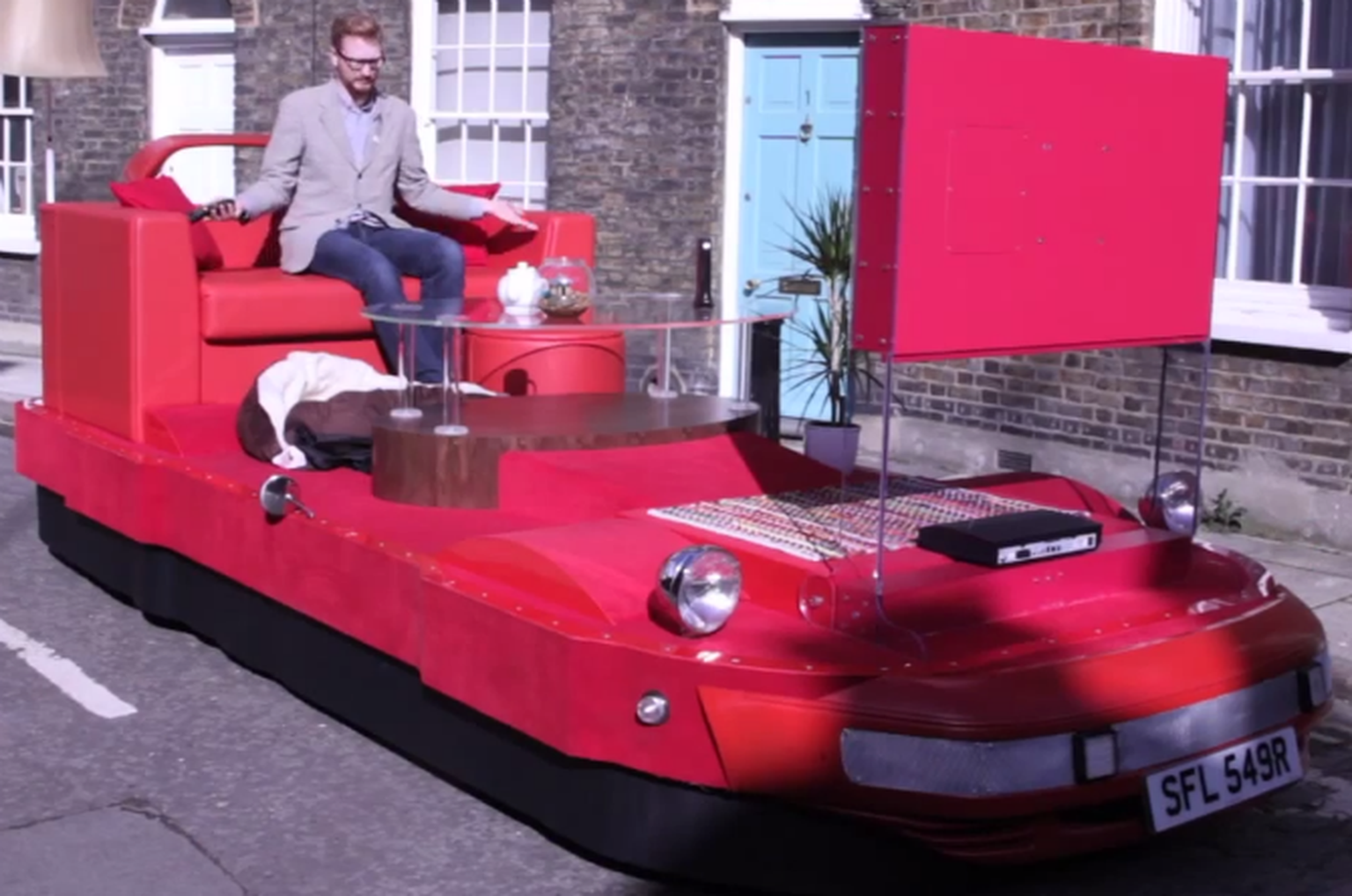 Virgin Media’s non-superfast car demonstrates ultrafast 152Mbps broadband