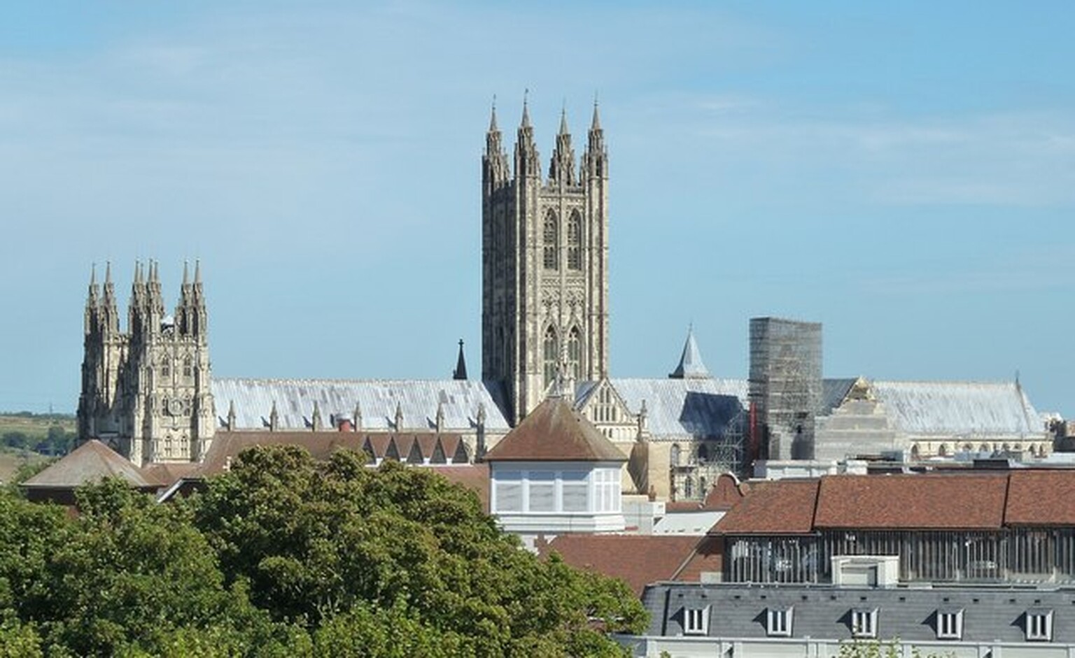 Canterbury Cathedrdal puts a stop to worshippers searching for porn in the pews