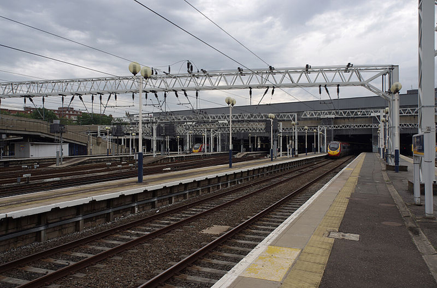Call for HS2 money to be spent on fibre broadband for all