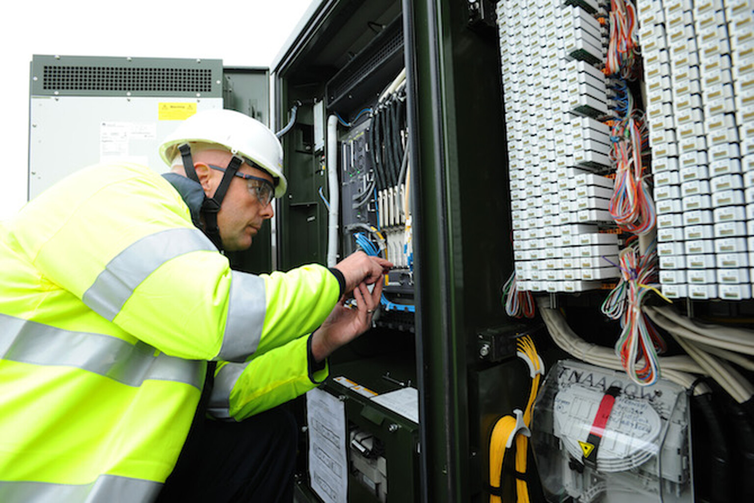 Government to hand out £3,000 in broadband grants for small business