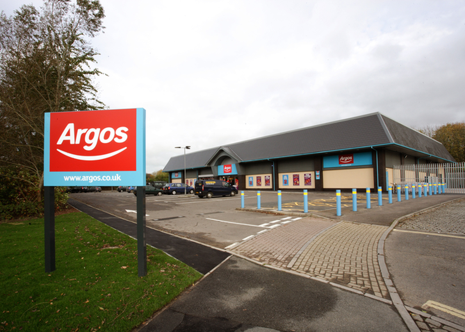 Free WiFi from O2 comes to all Argos UK stores in time for Christmas