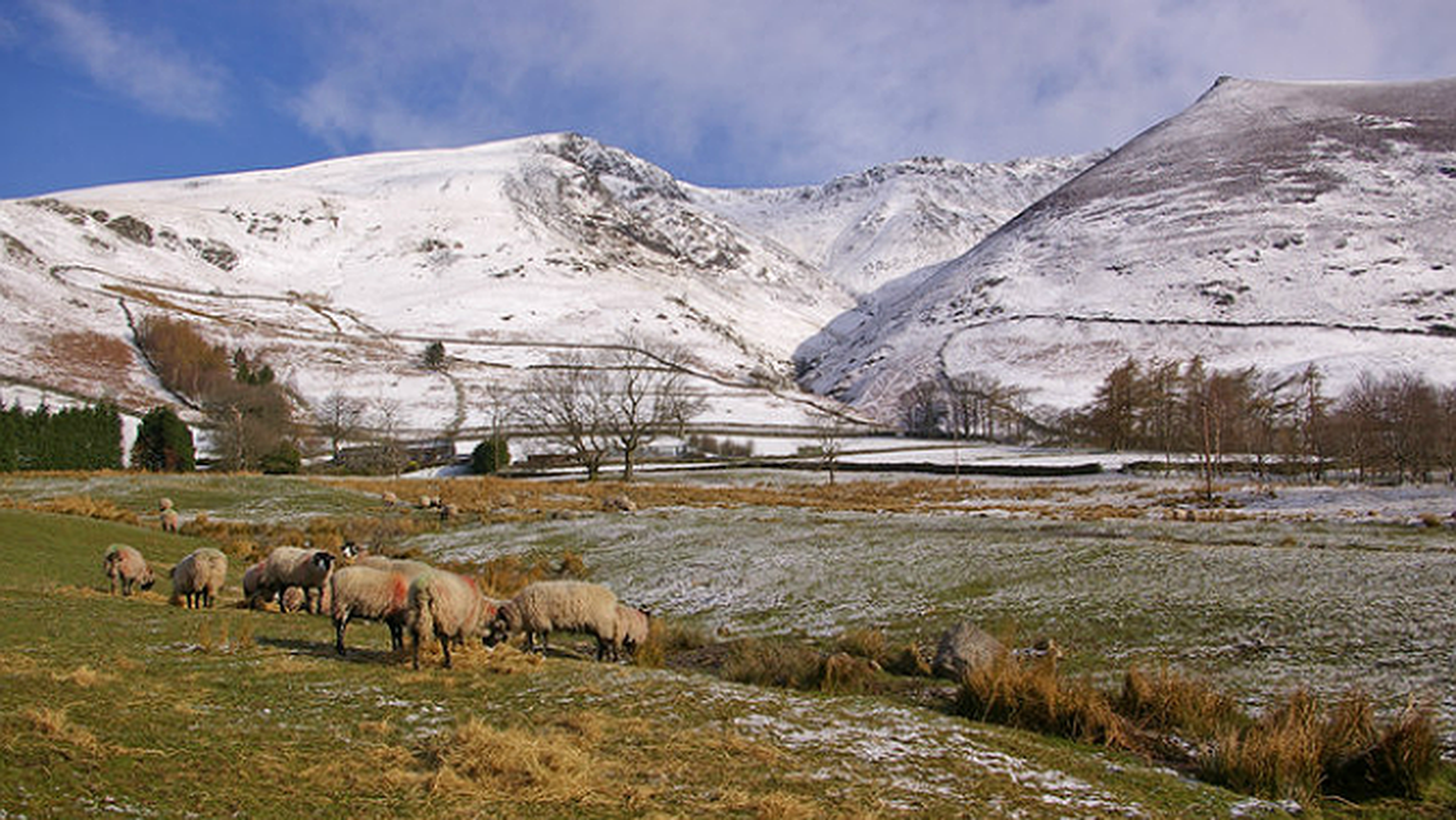 EE switches on superfast mobile broadband in Cumbria