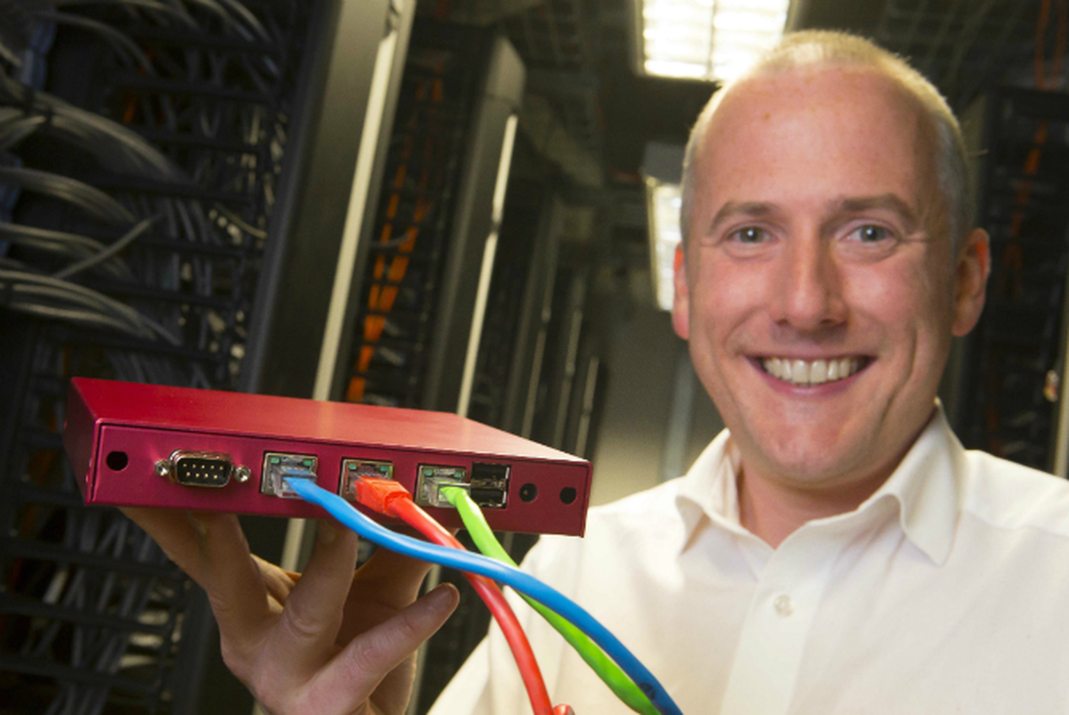 Multipath router combines 4G and home broadband, promises up to 100Mbps speeds