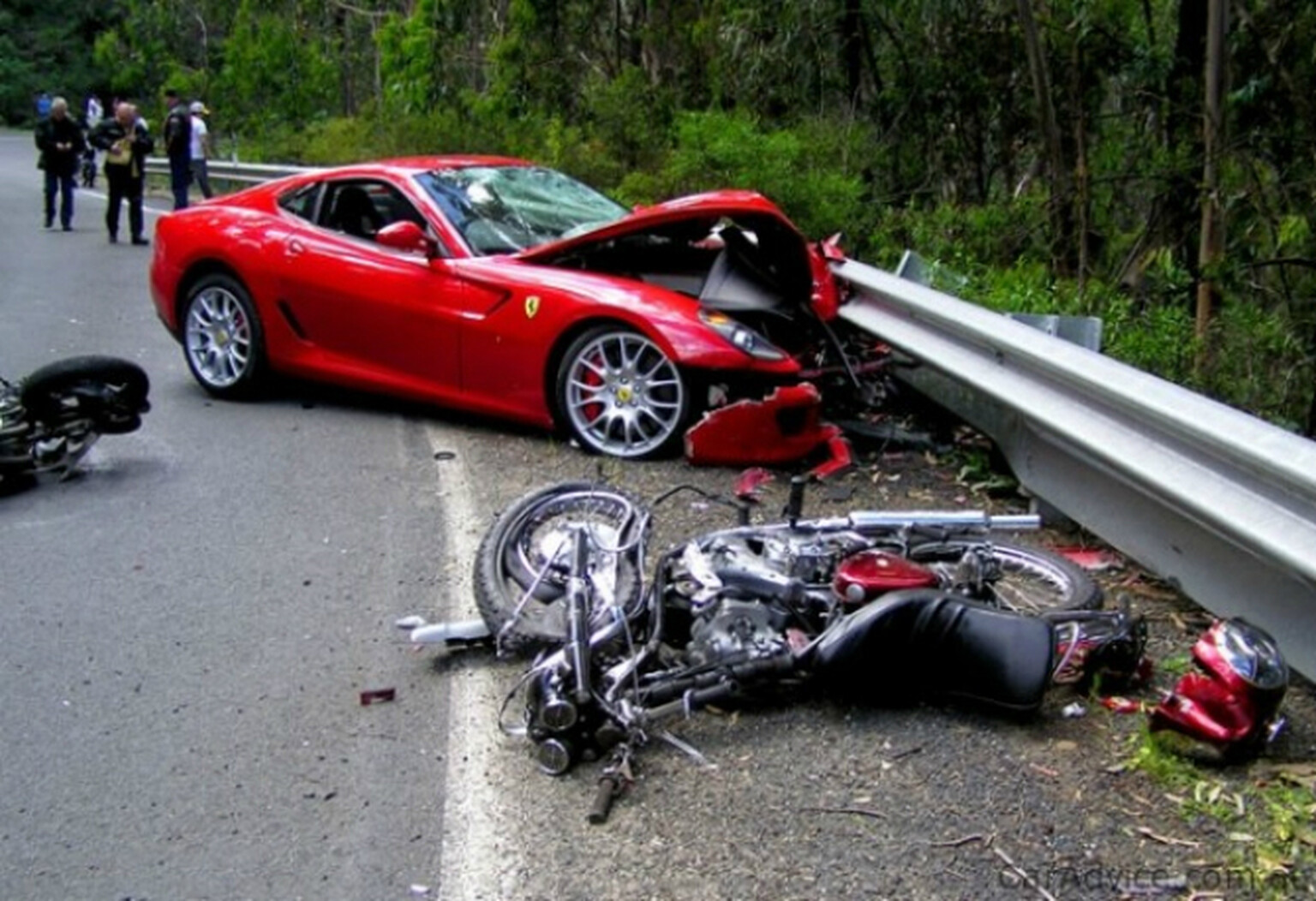 Motorist ‘carcooning’ effect endangering other road users