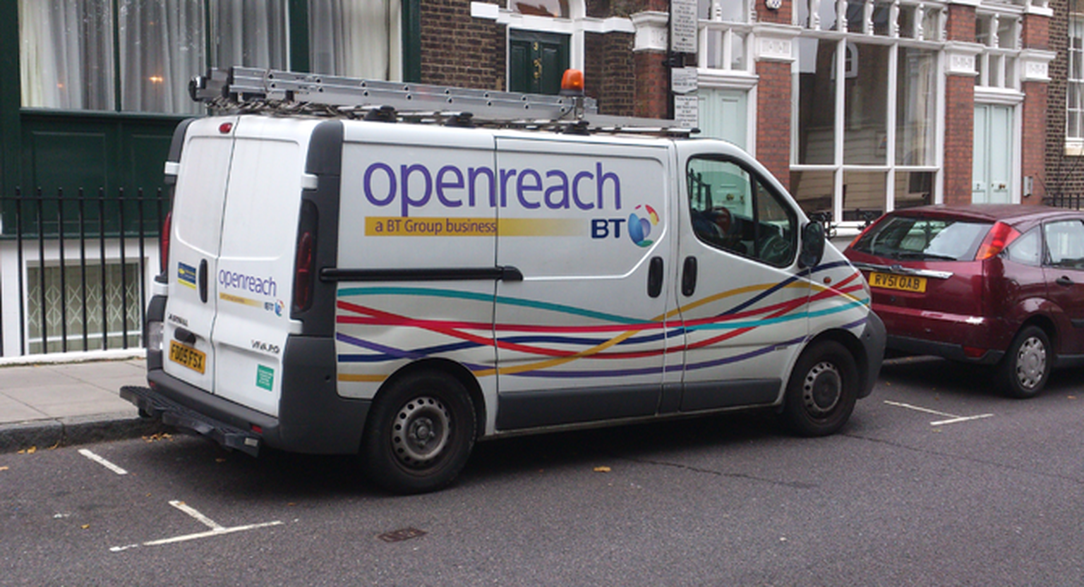 Report slams government for giving BT superfast broadband monopoly