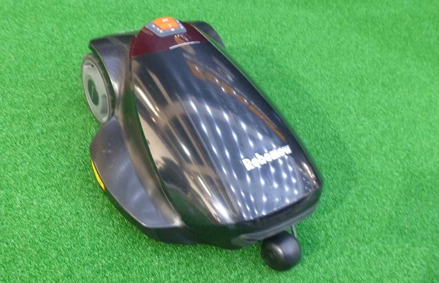 IFA 2013 first look: RoboMow hands-on video