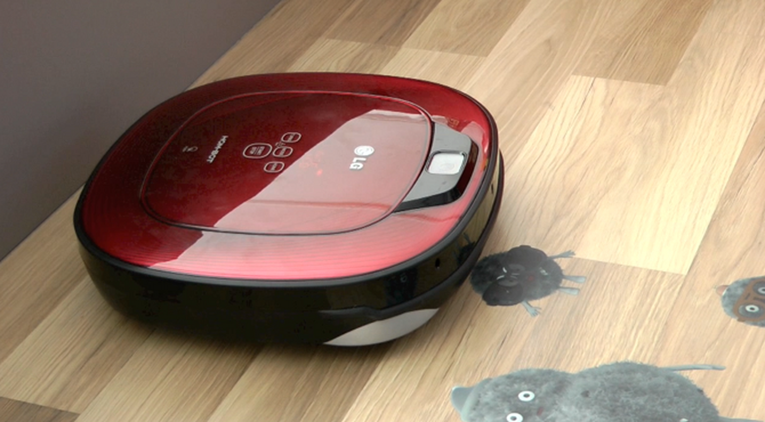 LG Hom-Bot Square robo-vac arrives to clean the UK’s dirty corners