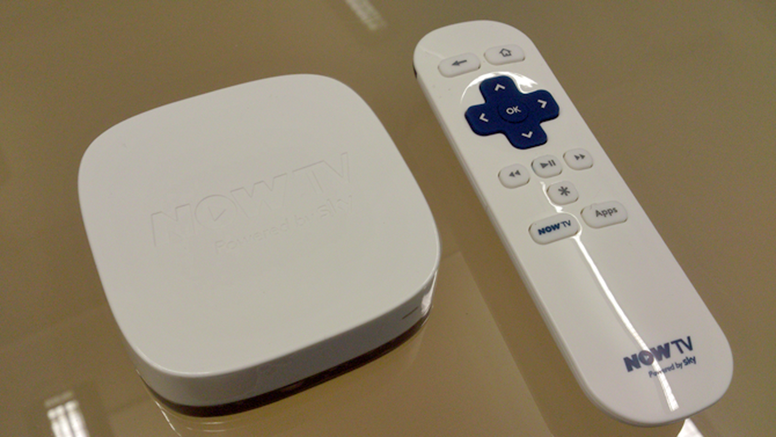 Now TV Box £10 dumb-smart TV conversion kit: Hands-on pictures and video