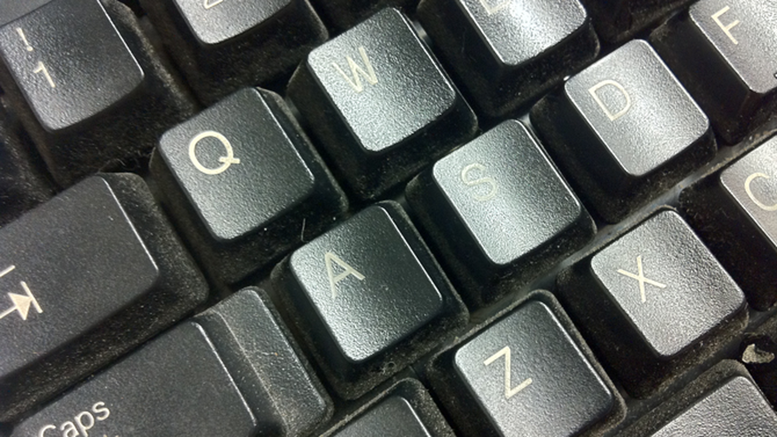Universal Credit ‘Digital by Default’ online-only benefits plan criticised by MPs