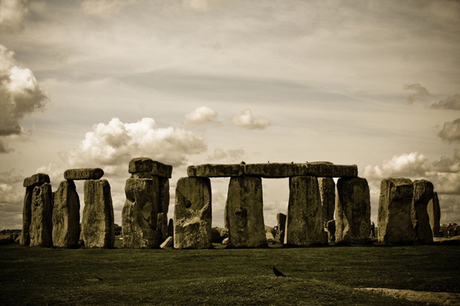 10 UK landmarks most likely to cause a crash