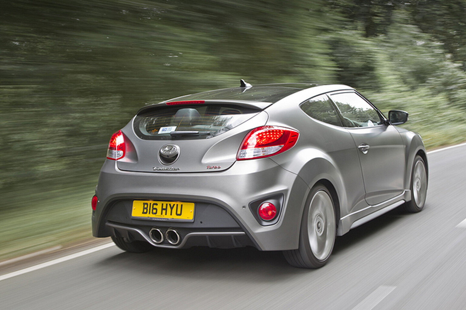 Hyundai Veloster Turbo SE Review