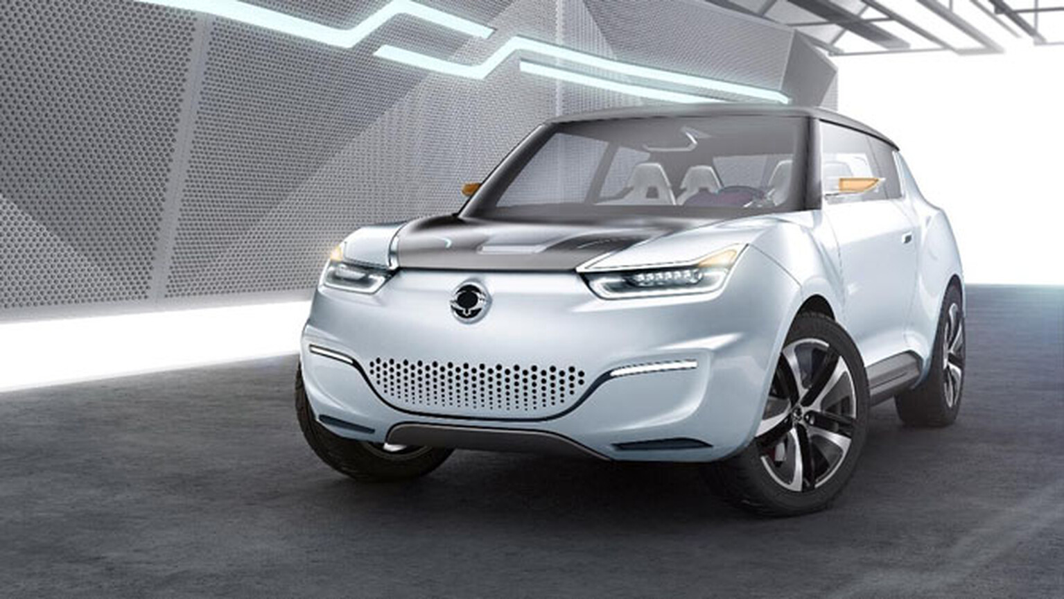 Ssangyong e-XIV packs range extender, solar roof