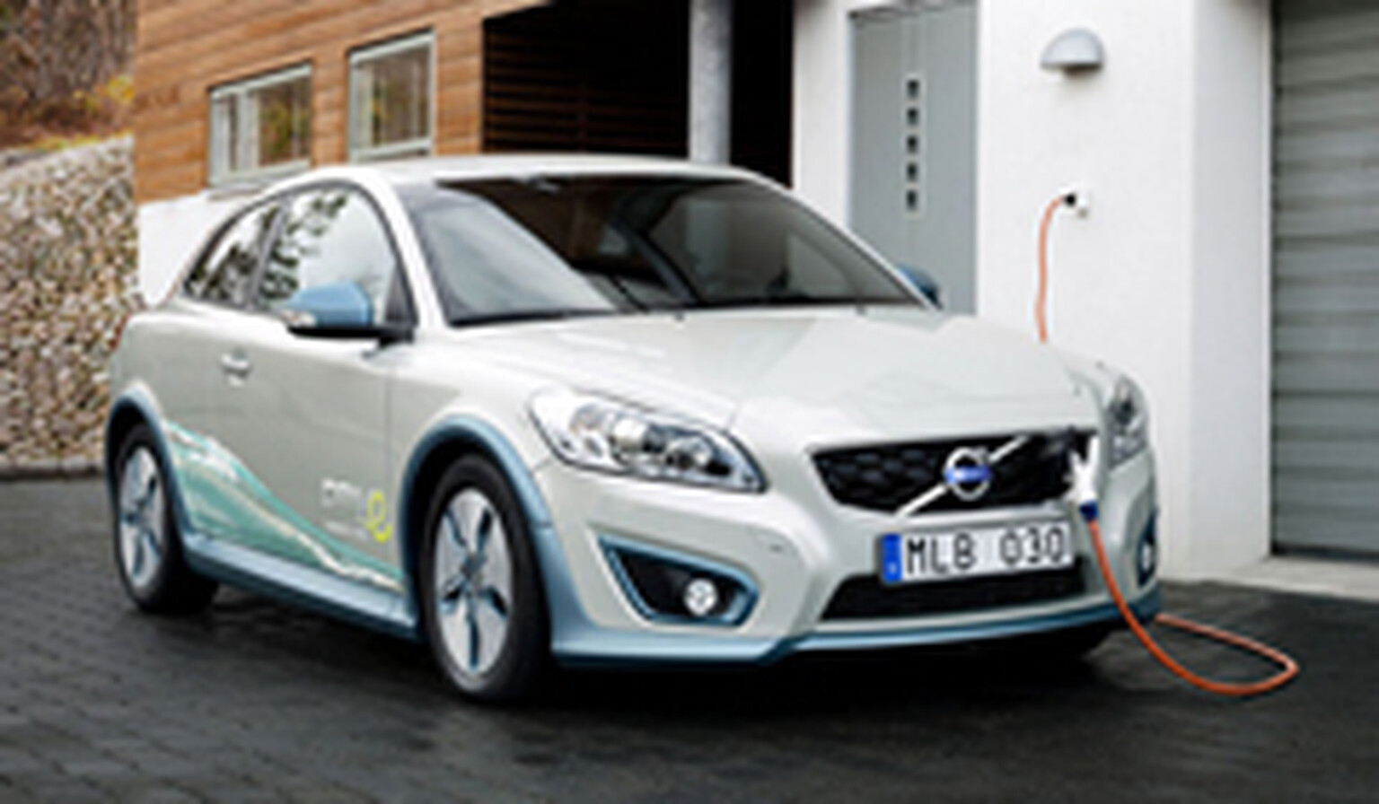 EVLIIS lets you recharge your EV from a friend's house, updates your personal bill