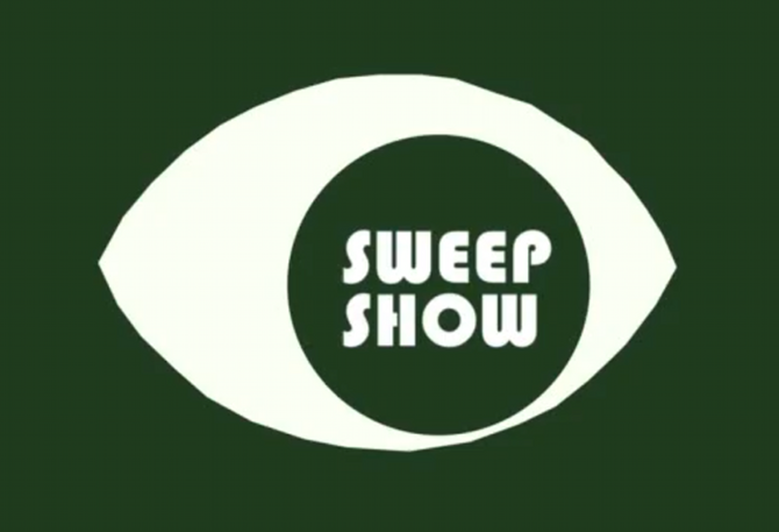 Forget Peep Show, here’s Sweep Show: iRobot Roomba 790 vs Samsung NaviBot Silencio SR8895