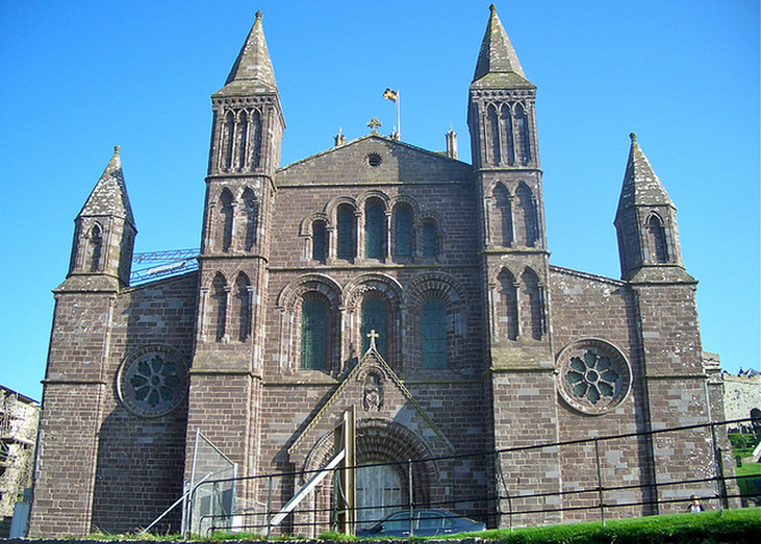 What is TFL Group? St. Davids Cathedral gets 10Mbps wireless broadband