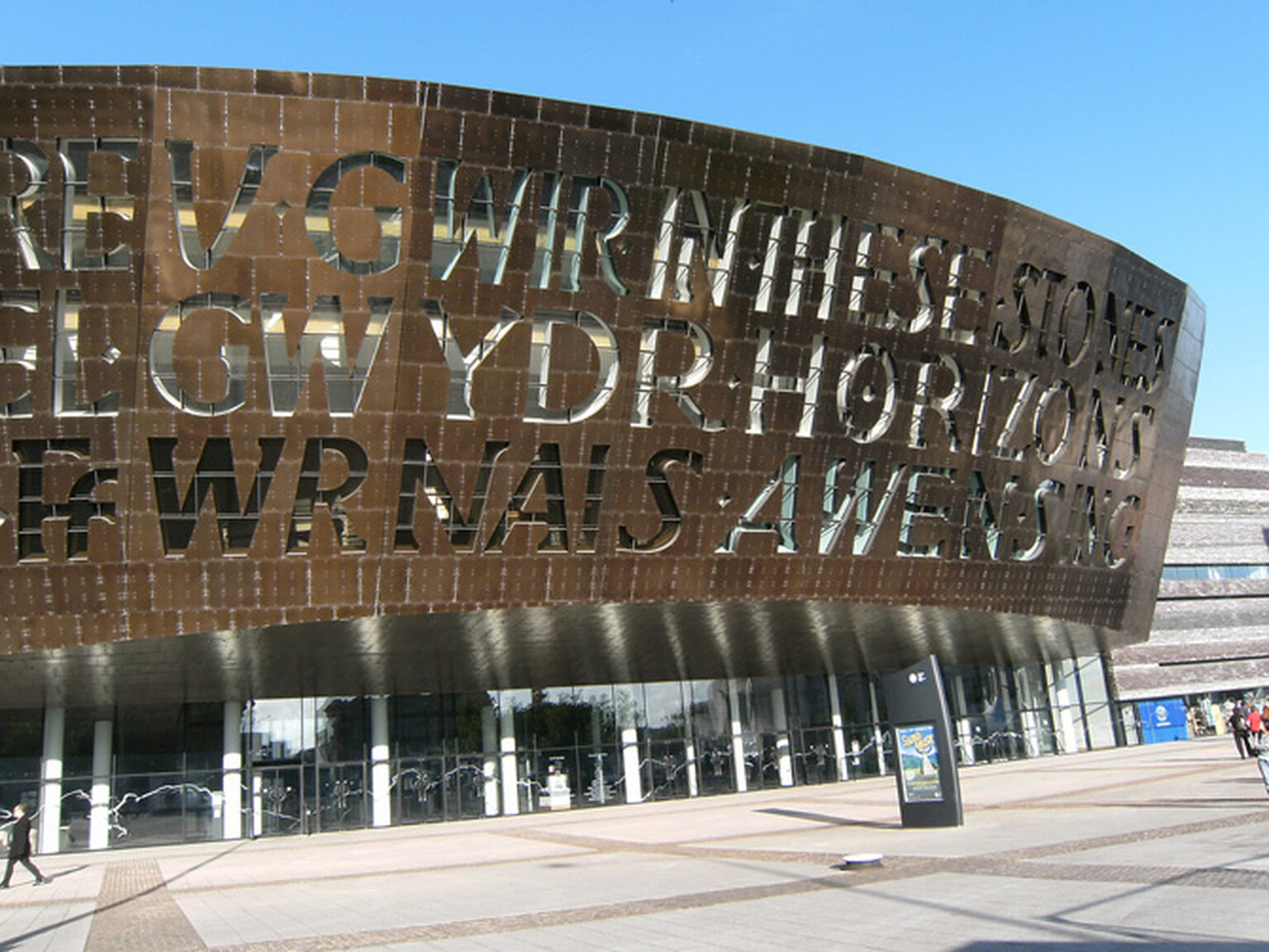 Local TV in Cardiff: Made in Cardiff wins Welsh capital TV race