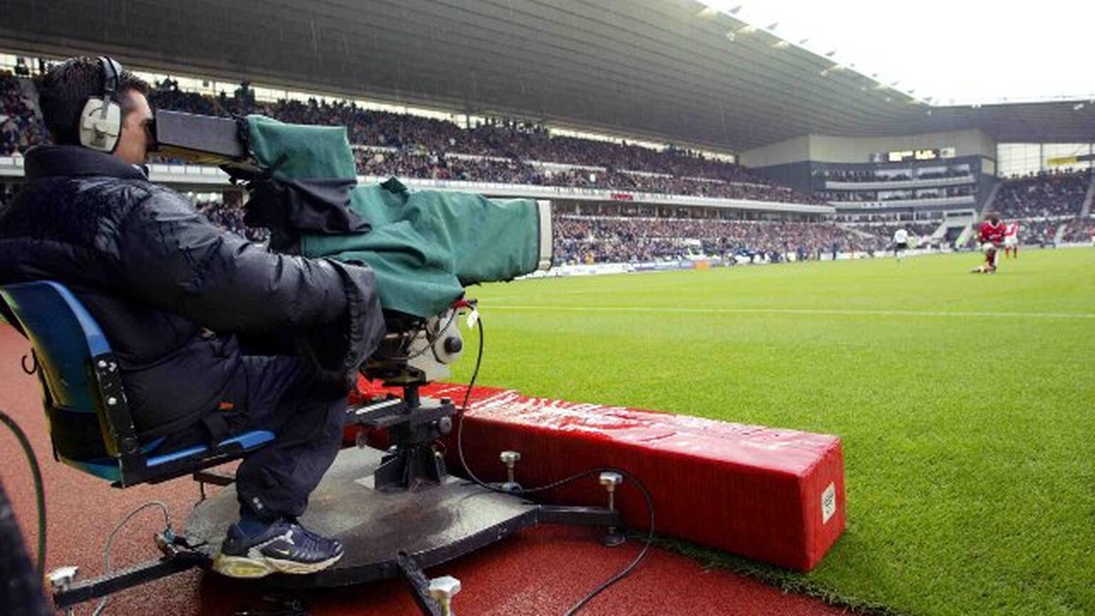 How can I get nPower Championship and League football on TV? Best deals
