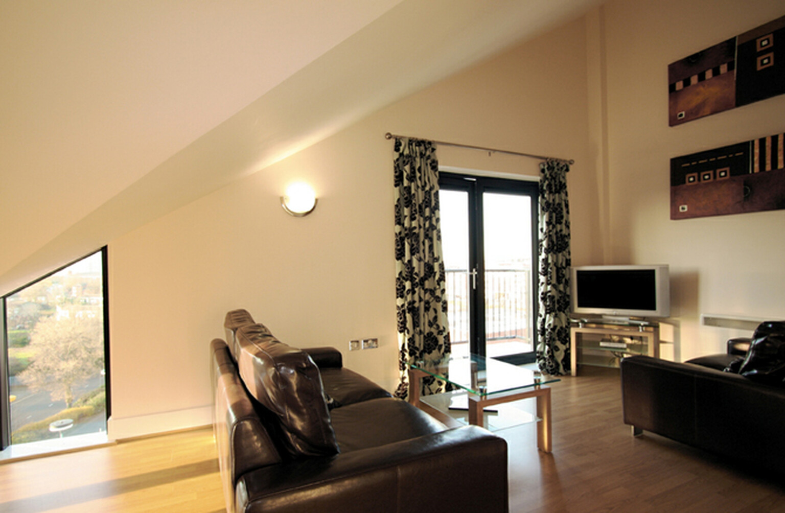 1Gbps fibre broadband piped into London luxury pads by Hyperoptic