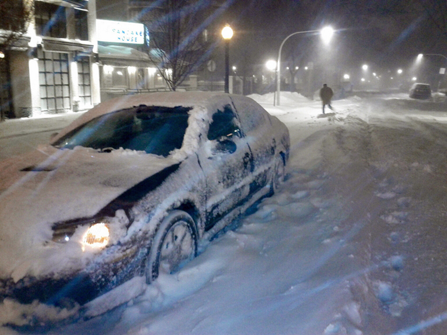 Sat-navs & phones could leave you with a flat car battery this winter