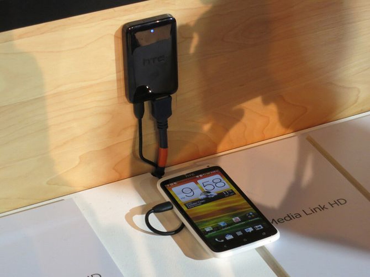 HTC Media Link streams HD video from phone to TV: Smart TV Tuesday