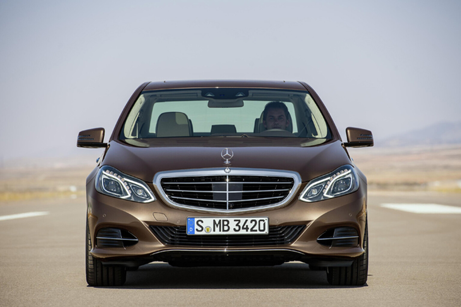 Mercedes-Benz E-Class gets a new facelift for 2013