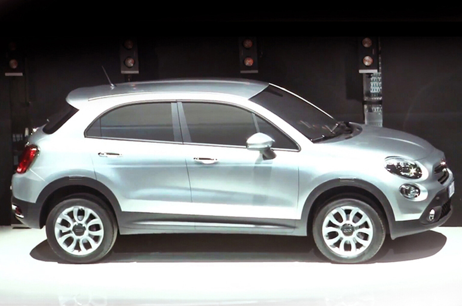 Fiat 500X SUV takes the brand into crossover territory