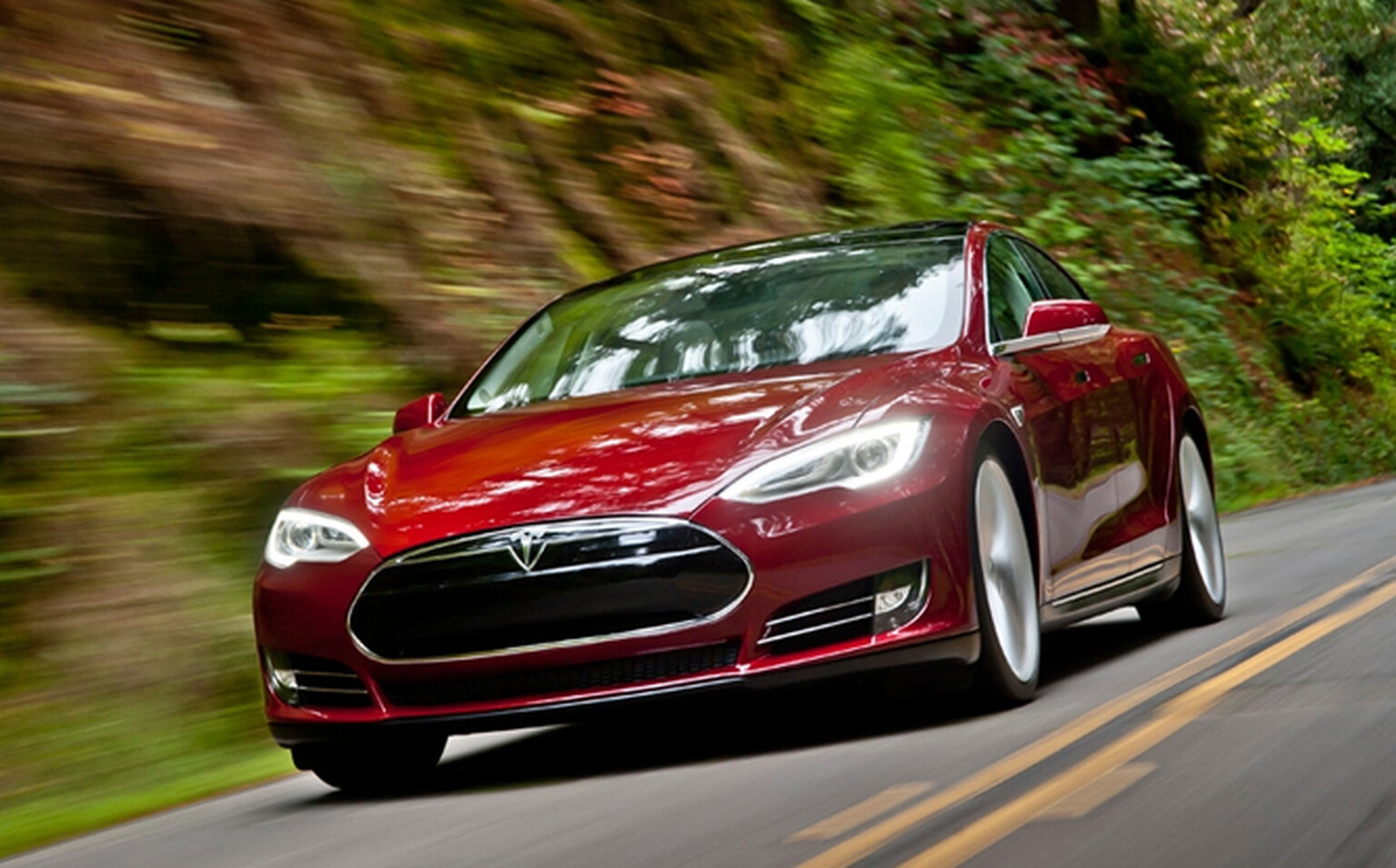 Tesla Model S European price confirmed, but why so expensive?