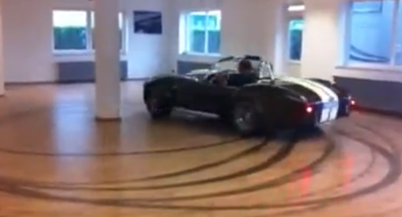 Watch this man doing donuts in his living room with a Shelby Cobra