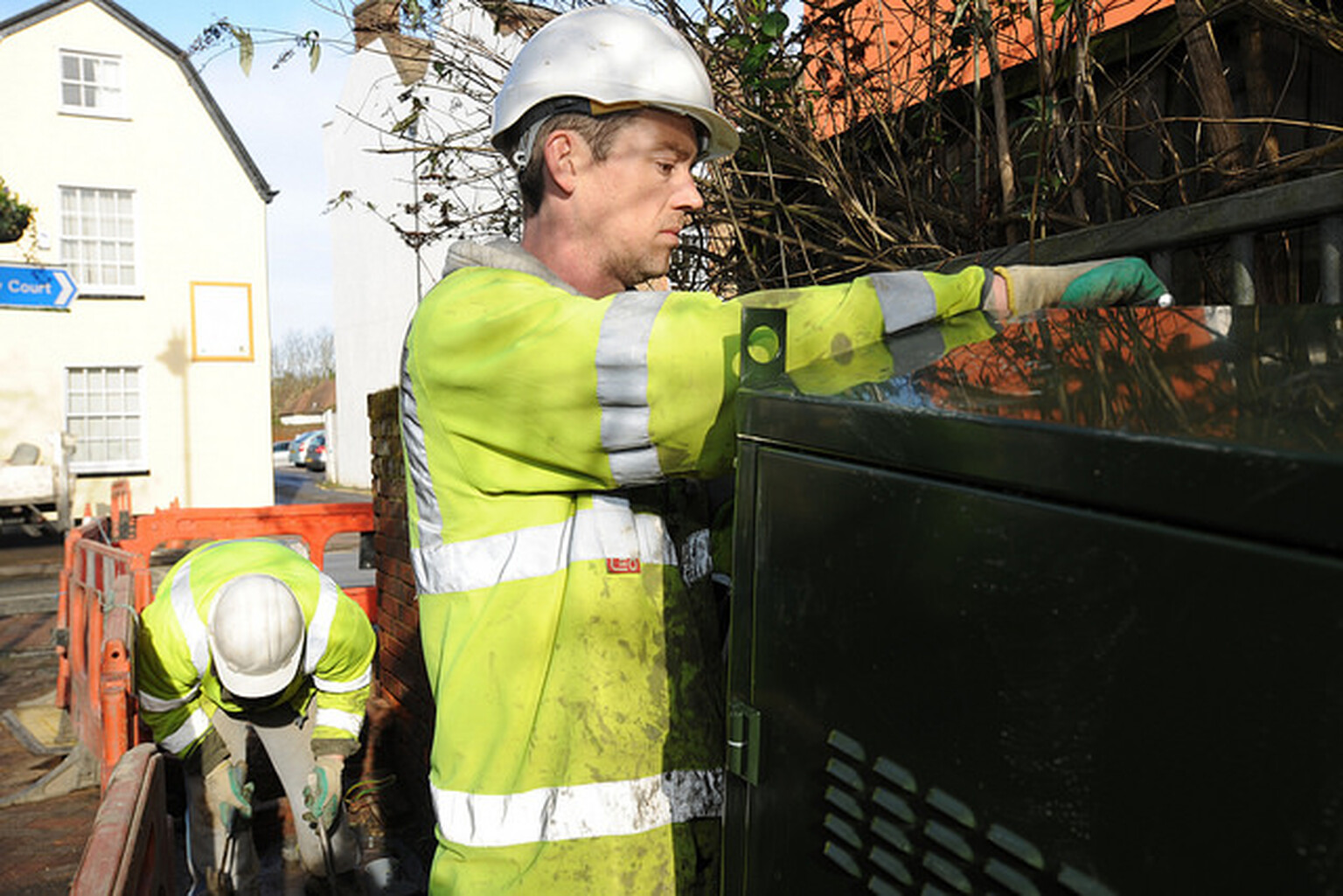 BT fibre street cabinet info added to superfast broadband postcode checker