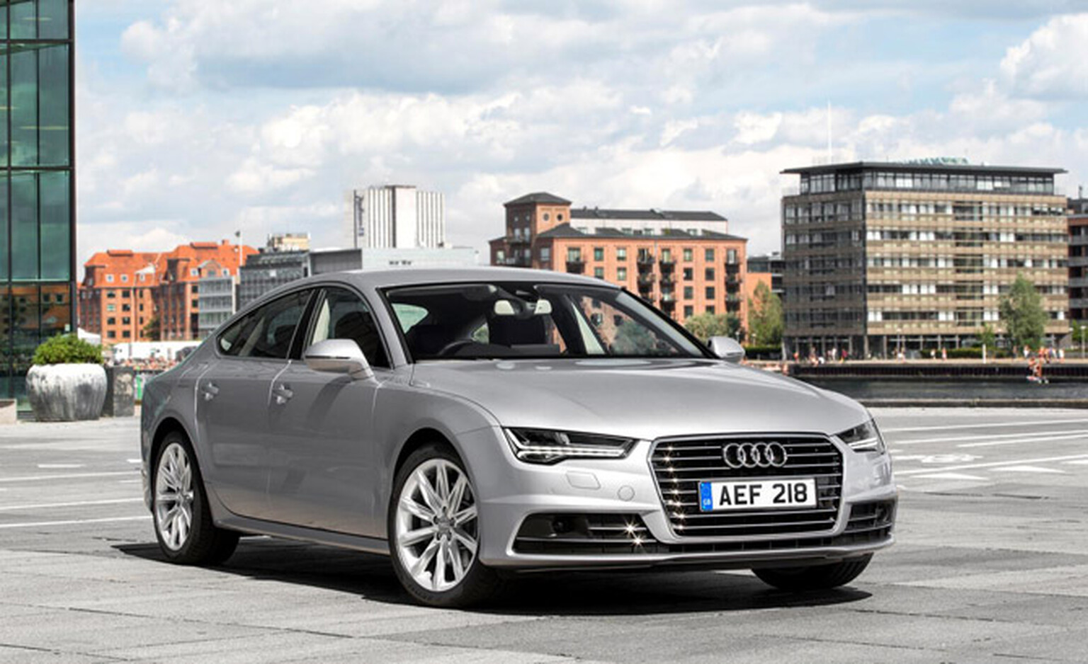 2015 Audi A7 Sportback pictures, price and specs