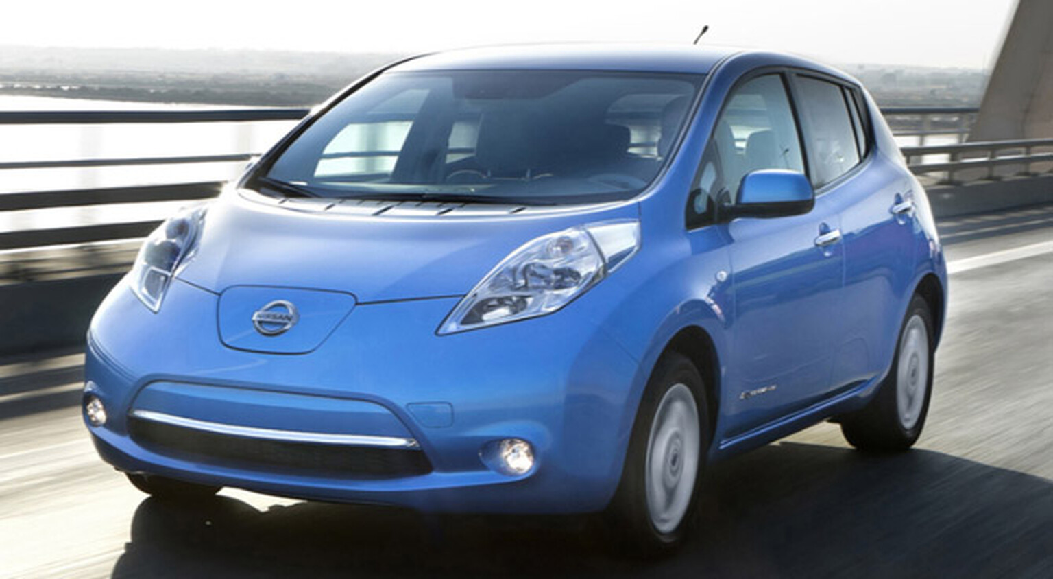 Nissan confirms cheaper Leaf S and SV
