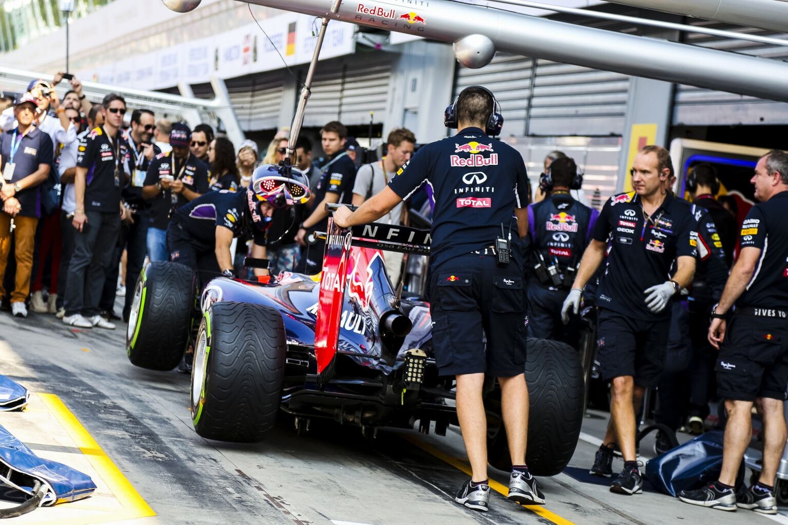 F1 radio messages: What's allowed and what's not in 2014?