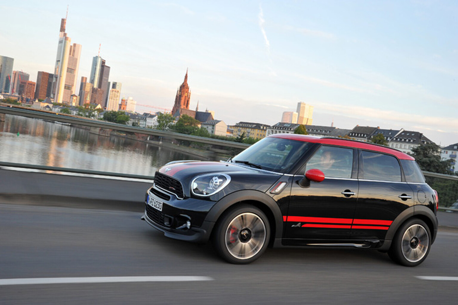 MINI John Cooper Works Countryman Review