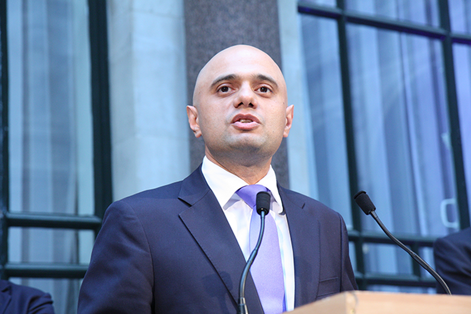 UK must beat South Korea for broadband, says culture secretary
