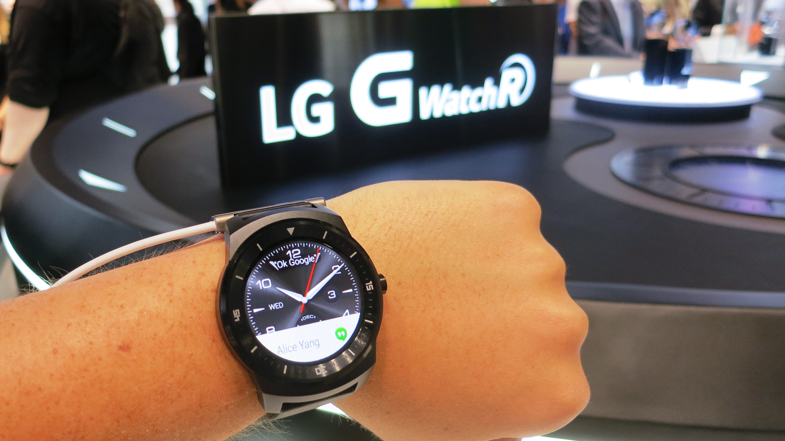 Hands-on: LG G Watch R is a smartwatch in disguise at IFA 2014