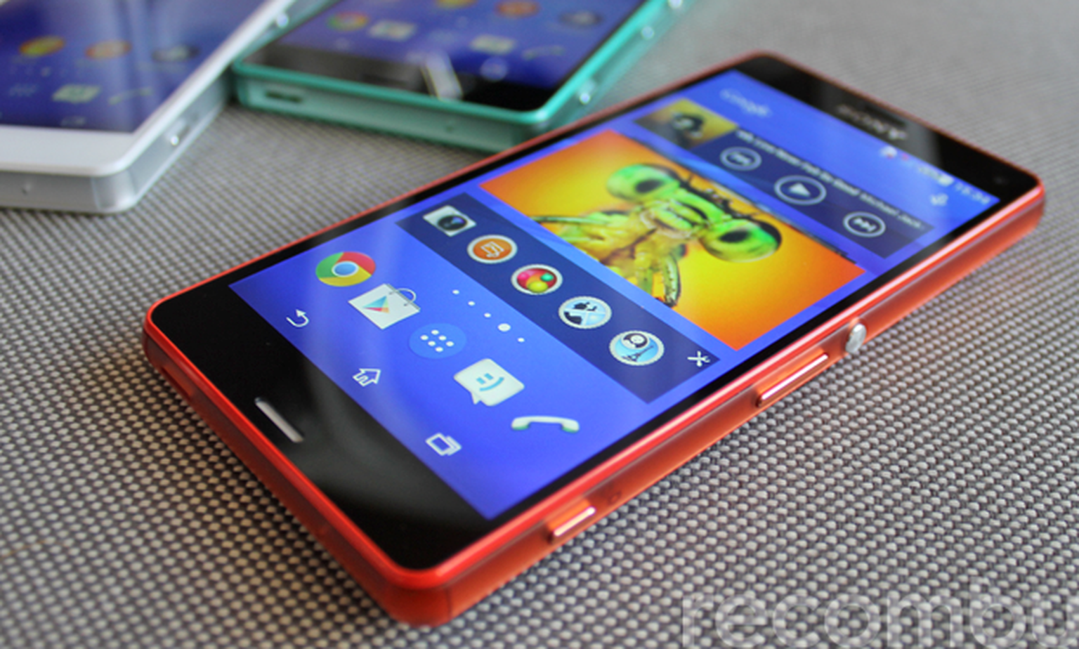 Hands on: Sony Xperia Z3 Compact, best mini phone of 2014?