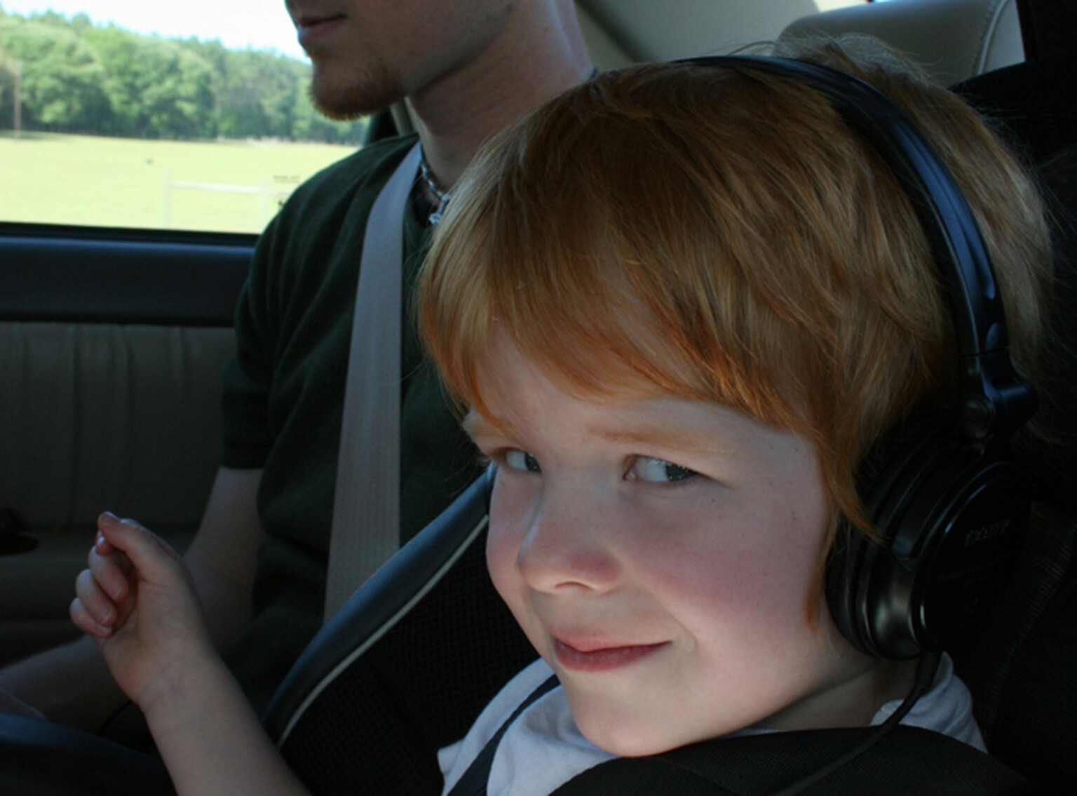 Majority of Brits want headphone use banned in cars