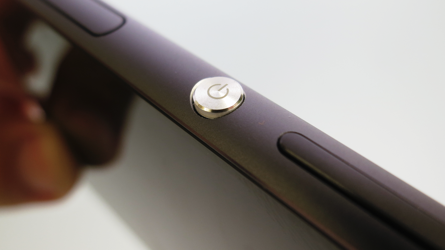 Sony Xperia Z3 Review: In Depth