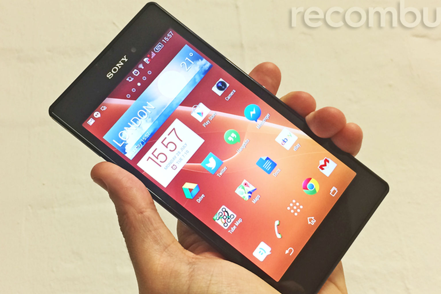 Sony Xperia T3 Review: In Depth