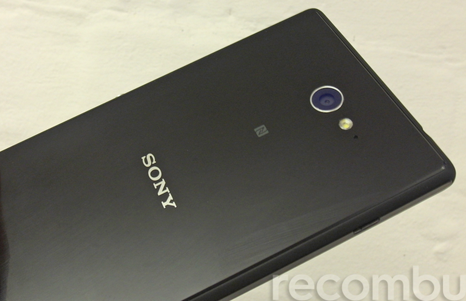 Sony Xperia M2 Review: In Depth