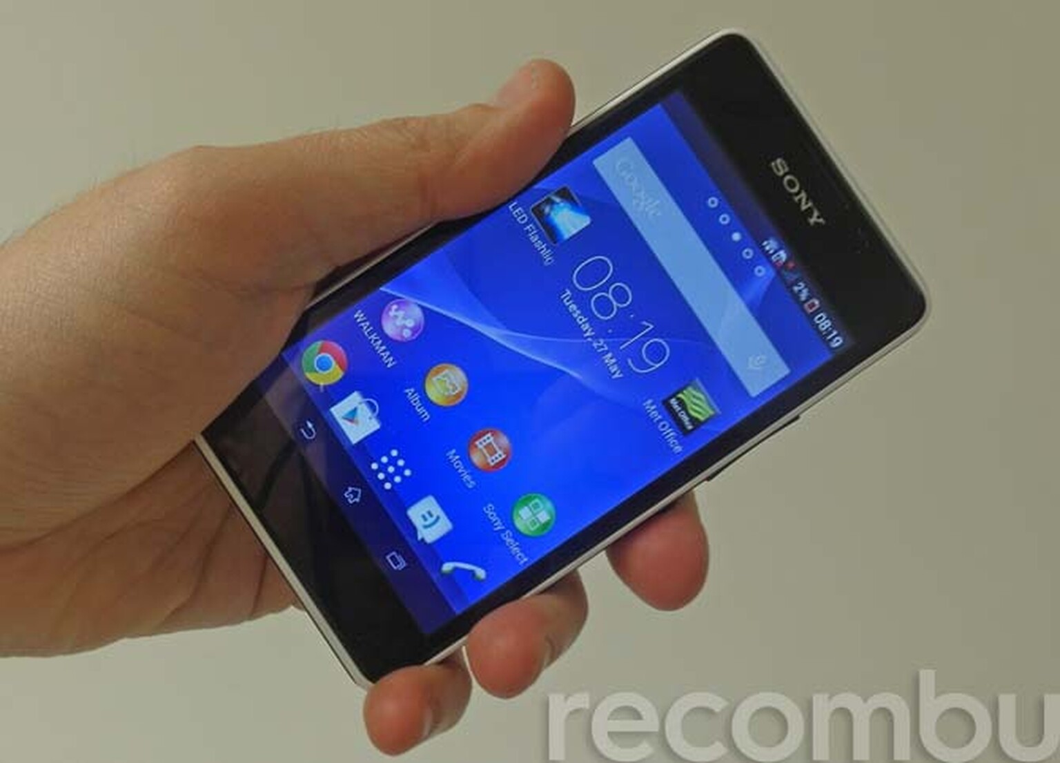 Sony Xperia E1 Review: In Depth