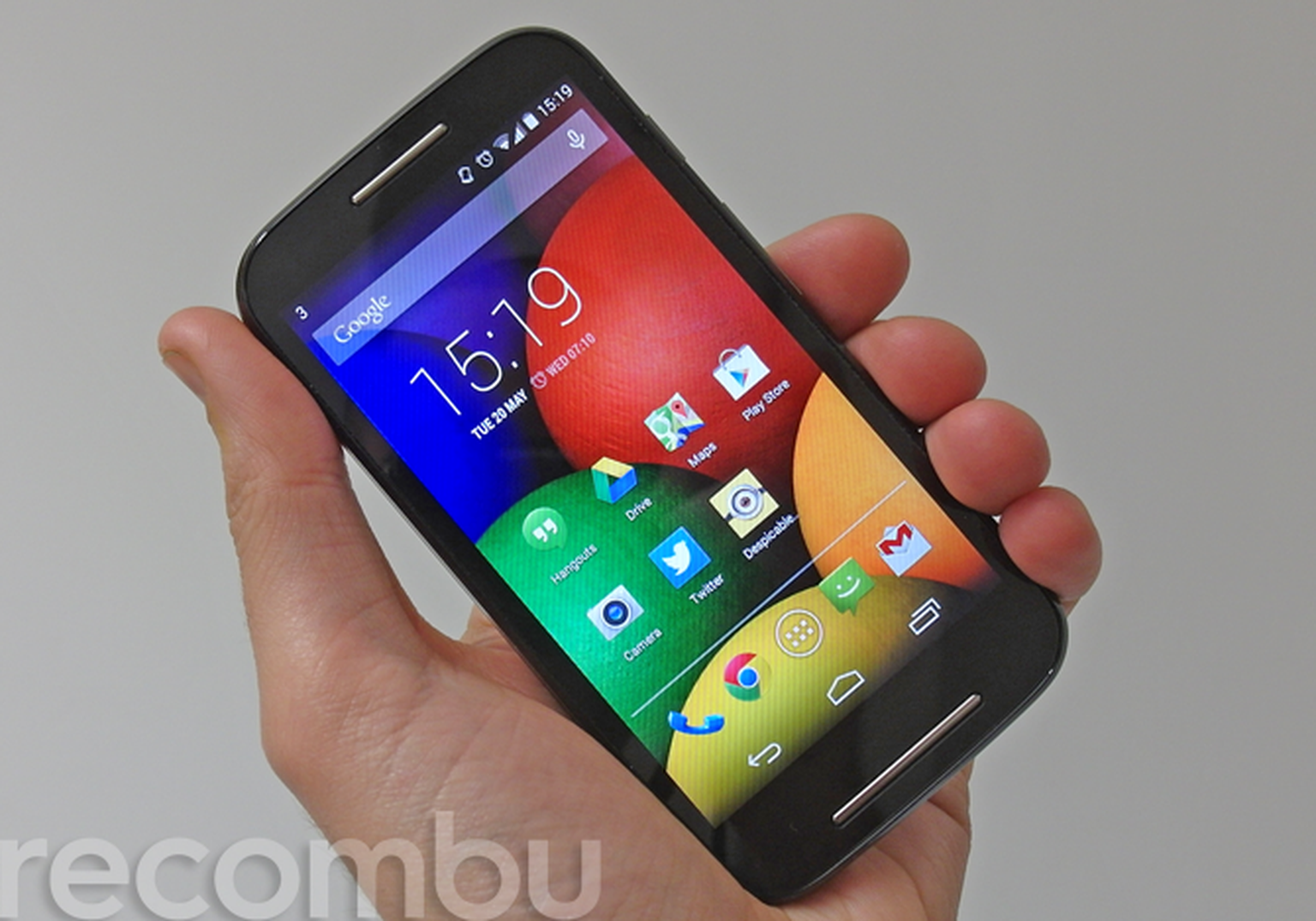 Motorola Moto E Review: In Depth