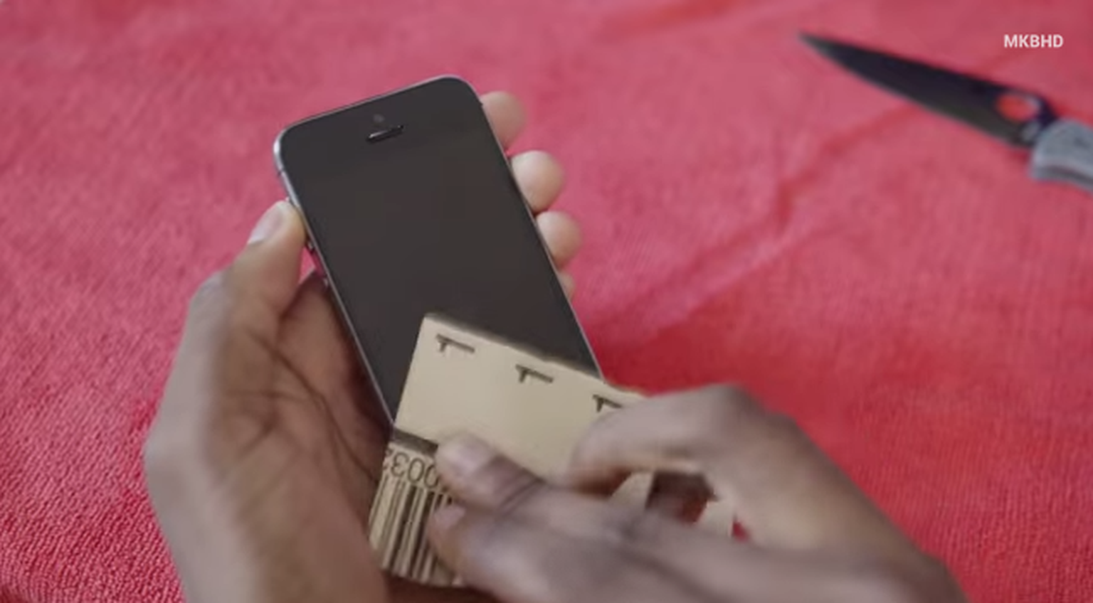 iPhone 6 screen not sapphire as rumoured, fails sandpaper test