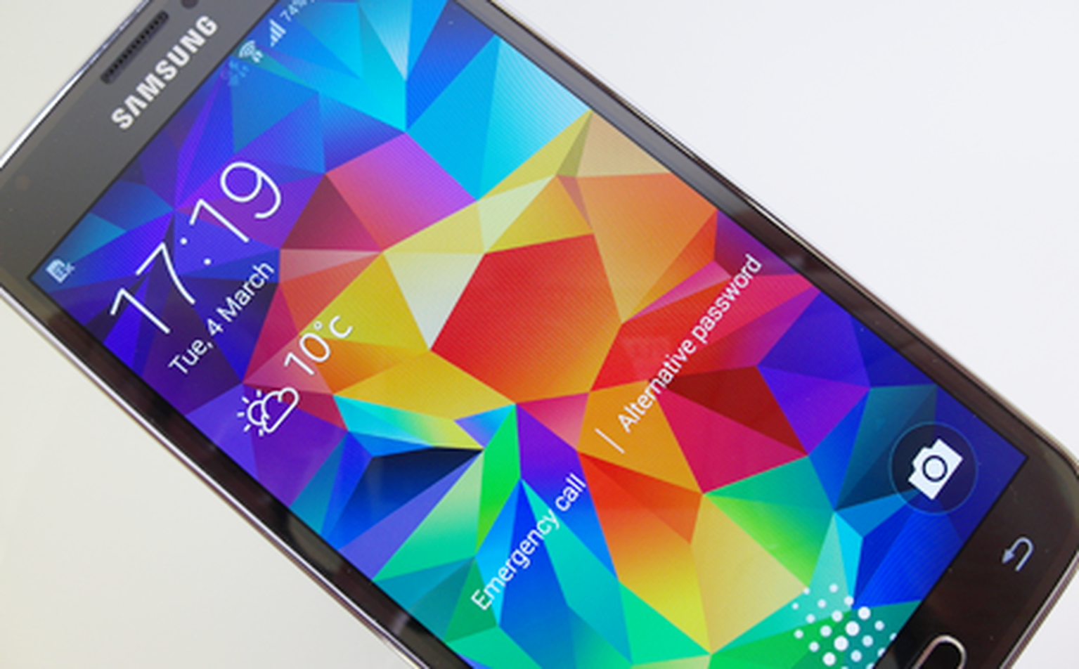 Samsung launching updated Galaxy S5 at same time as iPhone 6