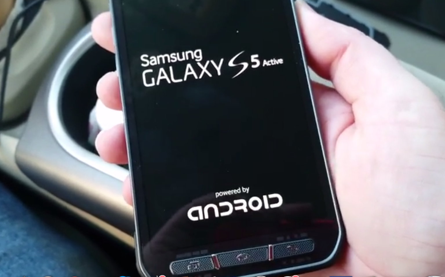 Samsung Galaxy S5 Active jogs into view