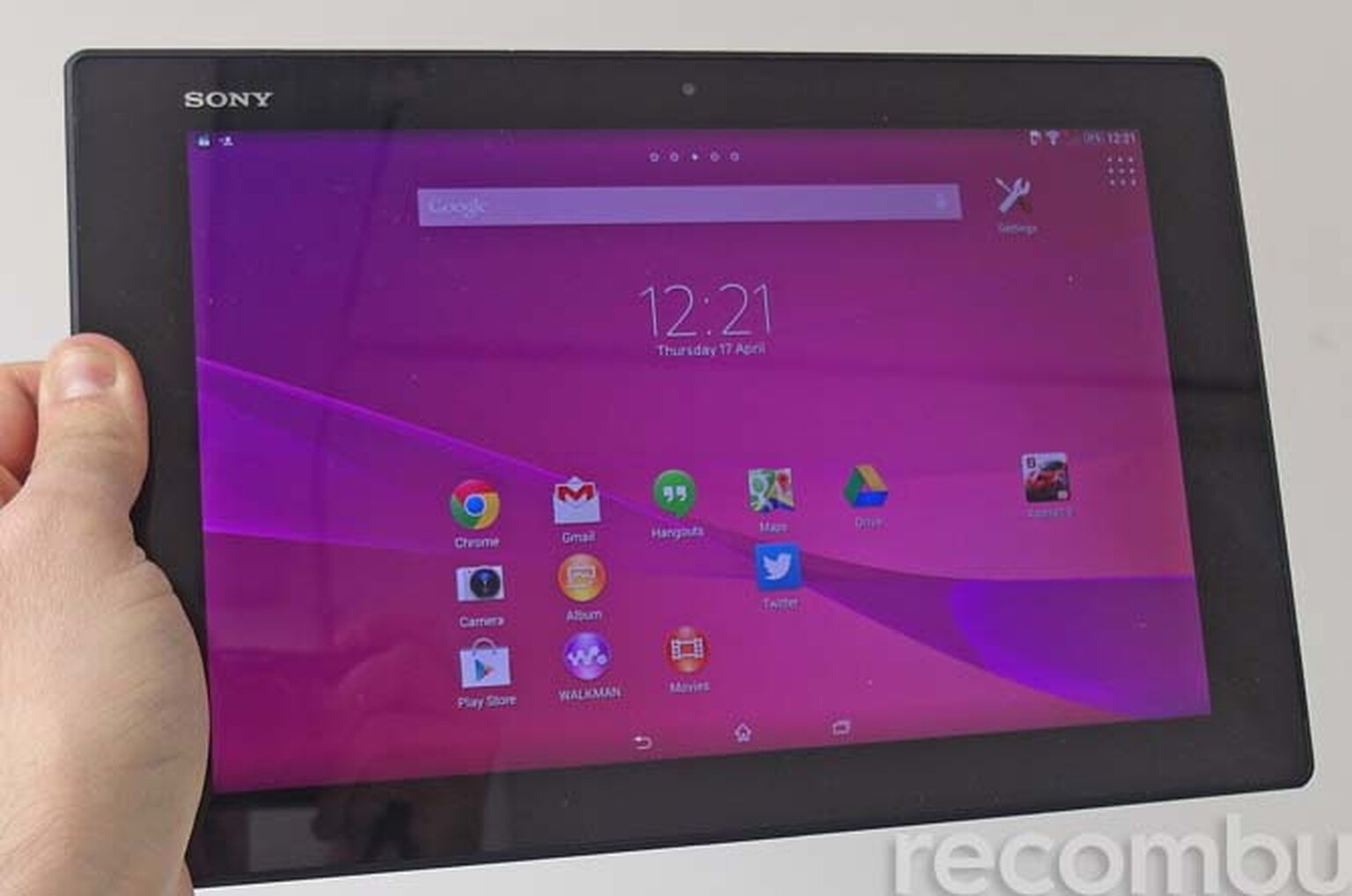 Sony Xperia Z2 Tablet Review: In Depth