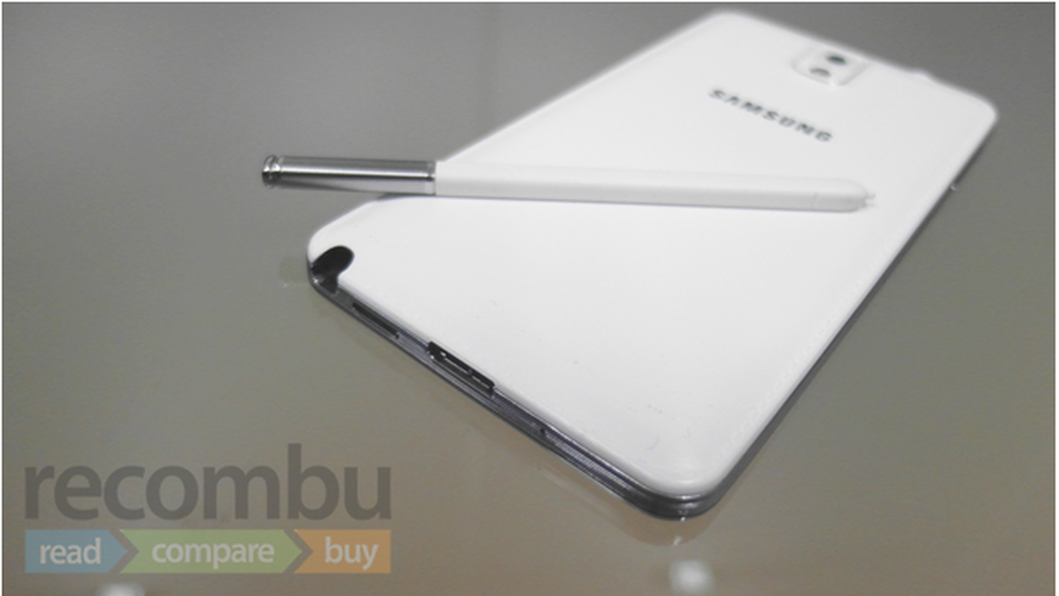 Samsung Galaxy Note 4 could be your flexible friend